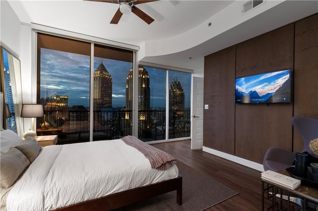 1080 Peachtree Street NE Unit 2902