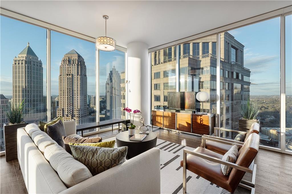1080 Peachtree Street NE Unit 2902