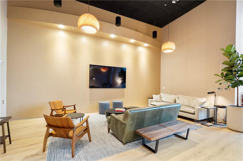 1080 Peachtree Street NE Unit 2902