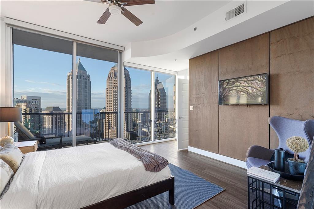 1080 Peachtree Street NE Unit 2902