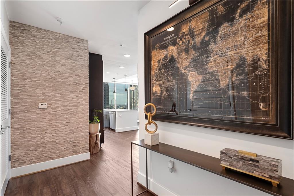 1080 Peachtree Street NE Unit 2902