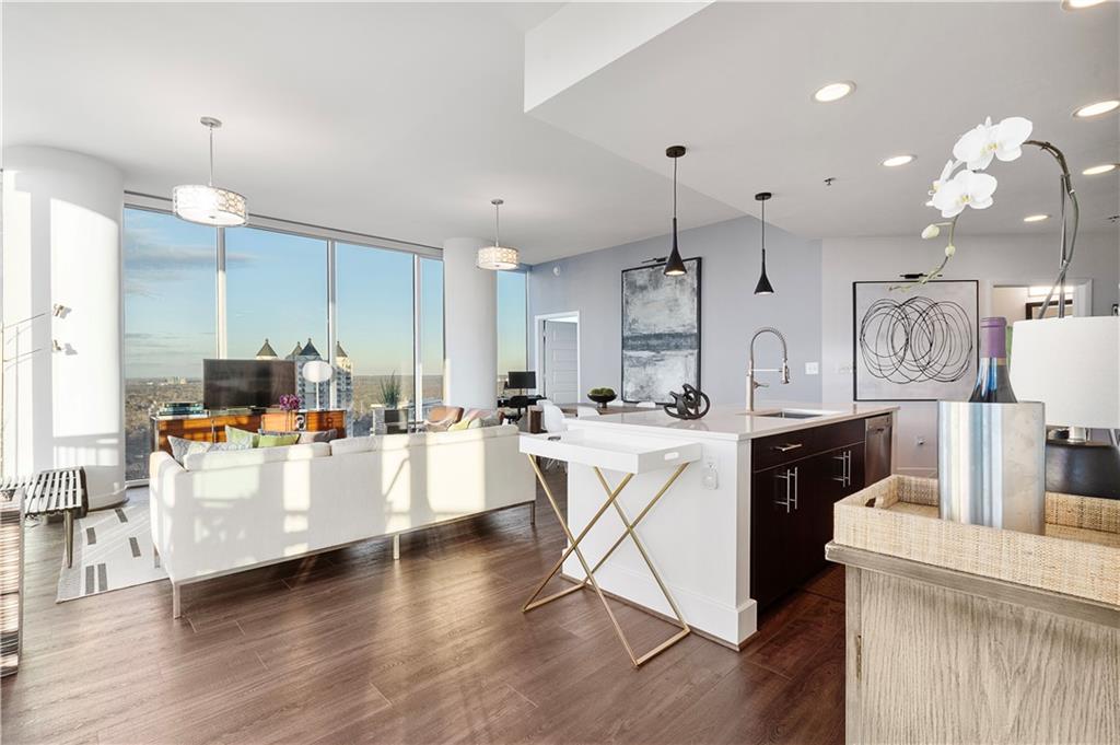 1080 Peachtree Street NE Unit 2902