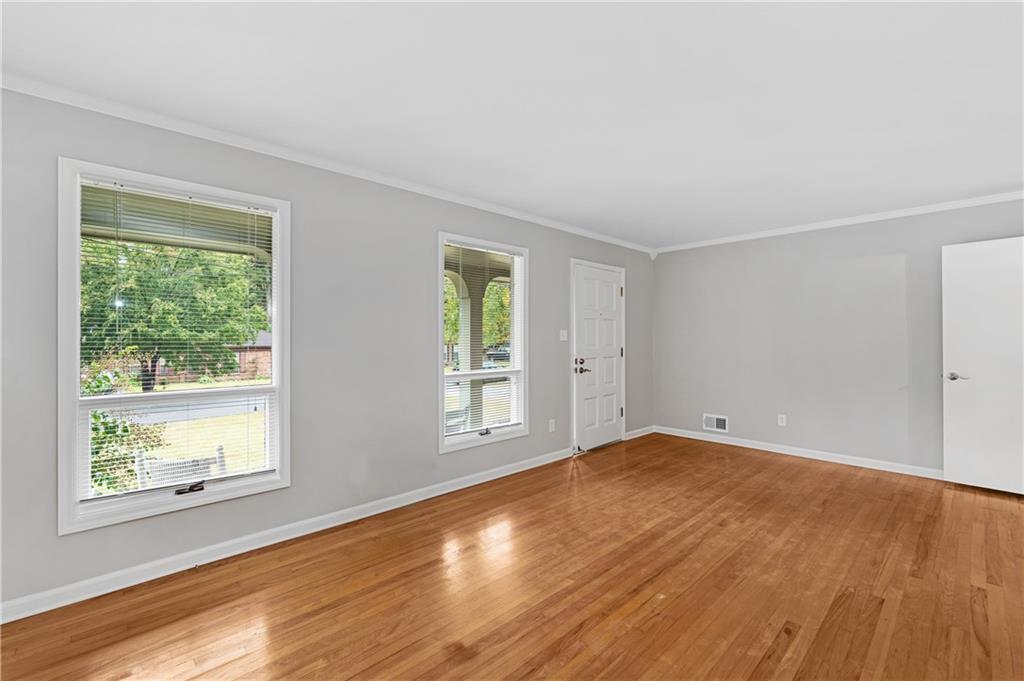 792 Barnesdale Drive