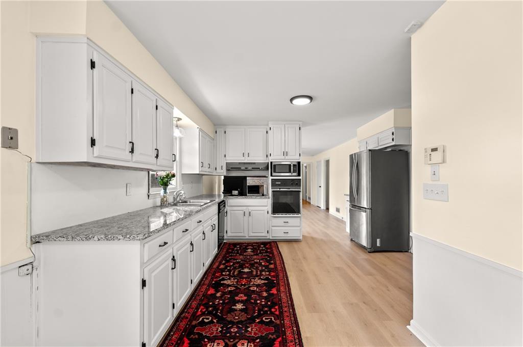 2284 Midvale Circle