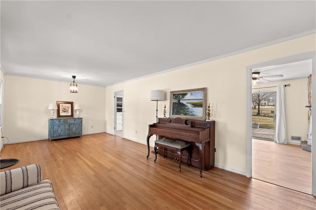2284 Midvale Circle