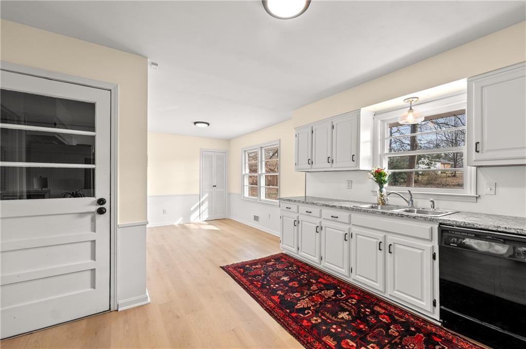 2284 Midvale Circle
