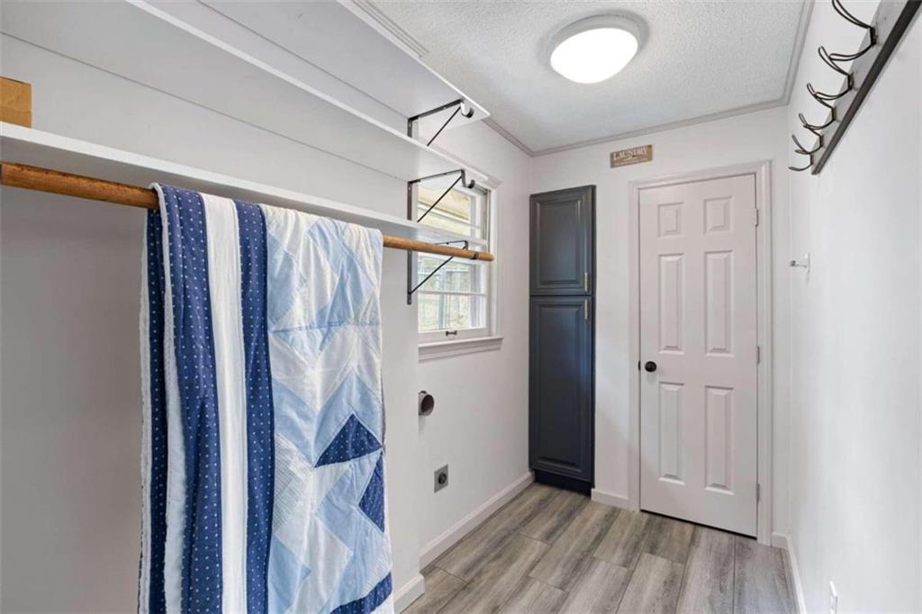 504 Morgan Valley