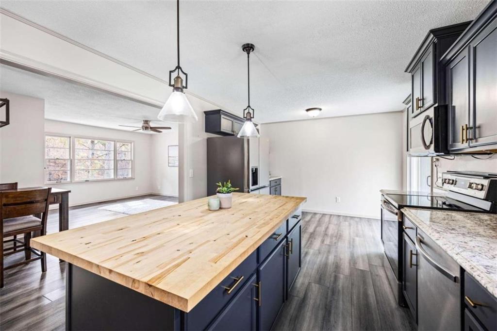 504 Morgan Valley