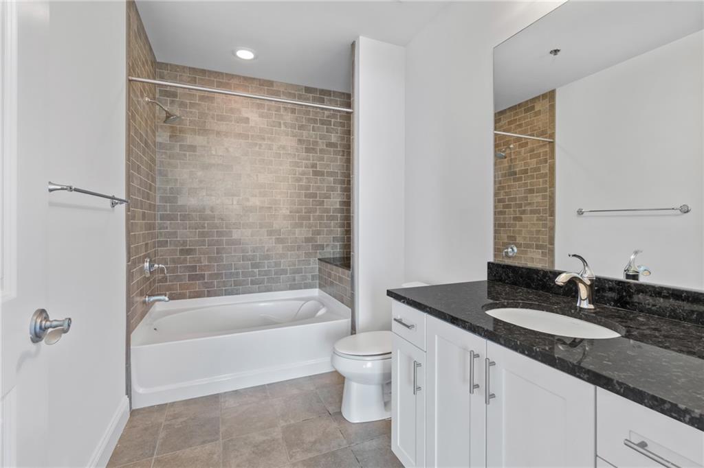 270 17th Street NW Unit 3906