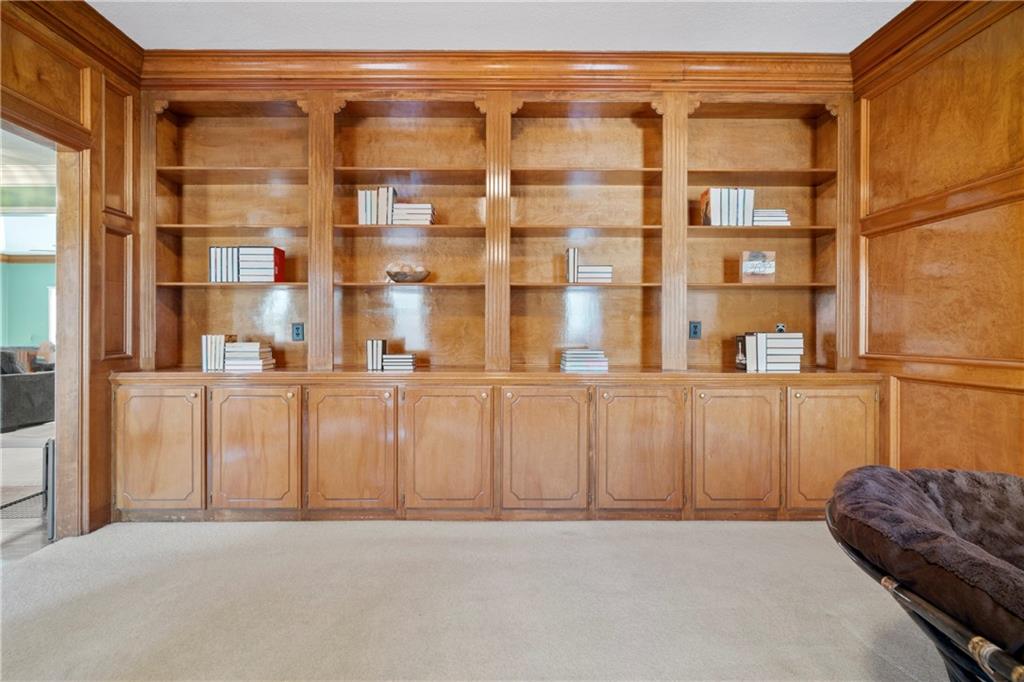 1039 Oak Moss Drive