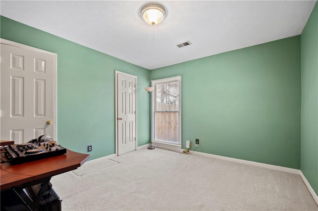 1039 Oak Moss Drive