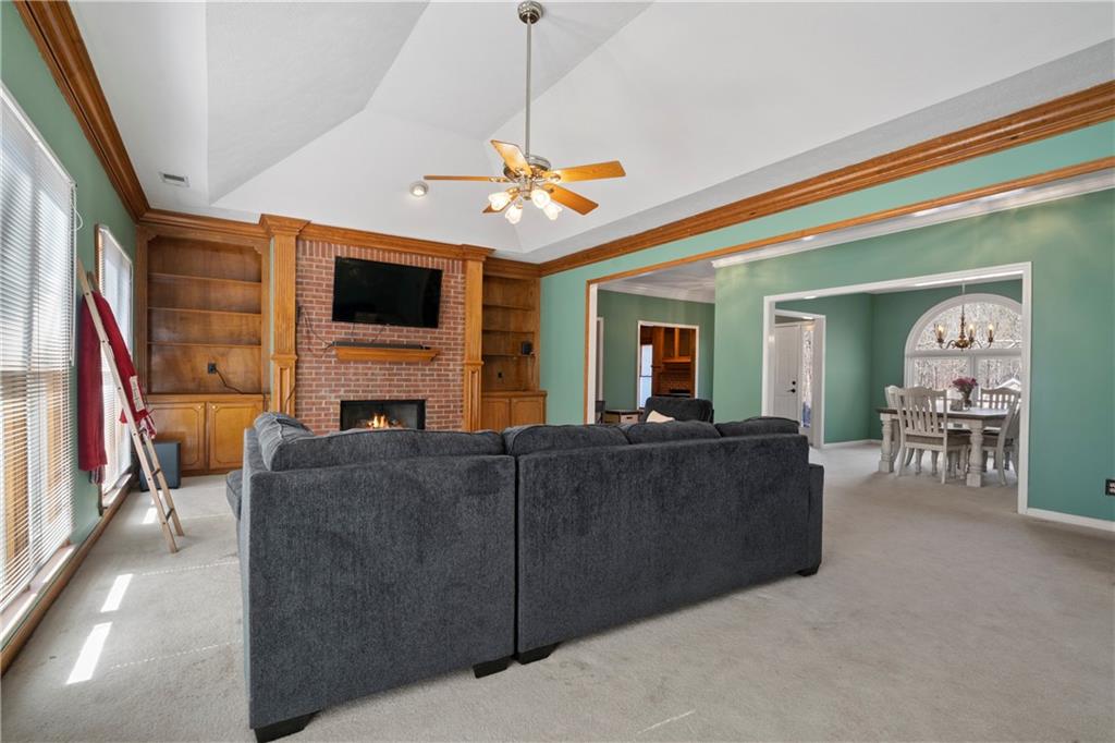 1039 Oak Moss Drive