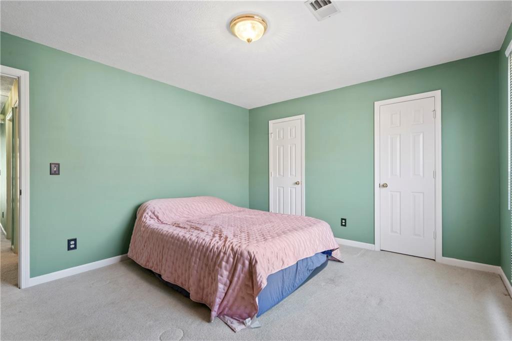 1039 Oak Moss Drive