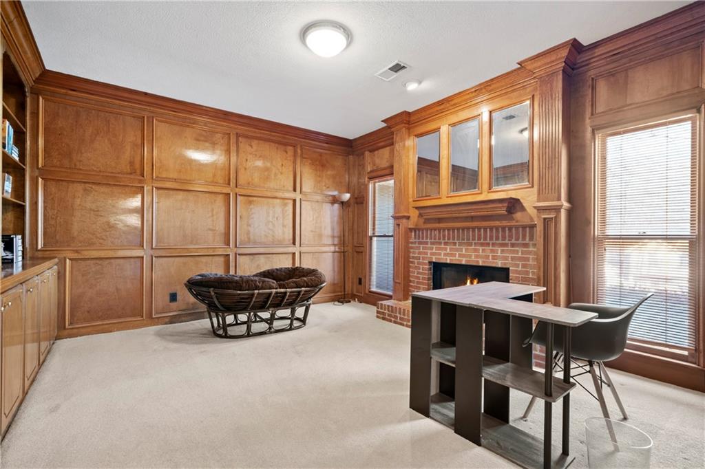 1039 Oak Moss Drive