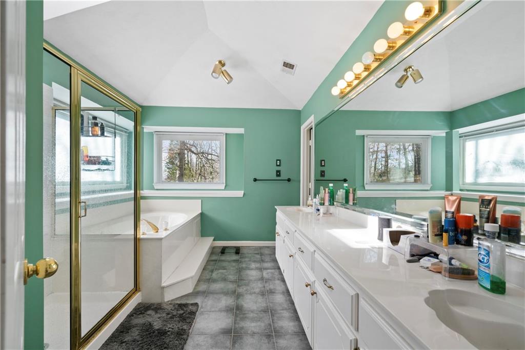 1039 Oak Moss Drive