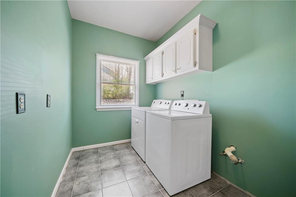 1039 Oak Moss Drive