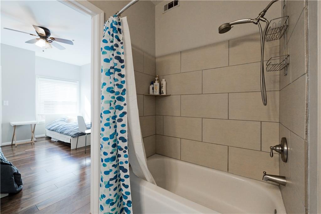955 Juniper Street NE Unit 4114