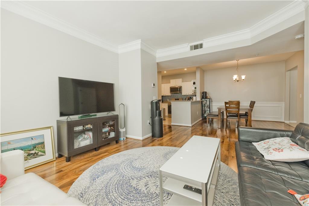 955 Juniper Street NE Unit 4114