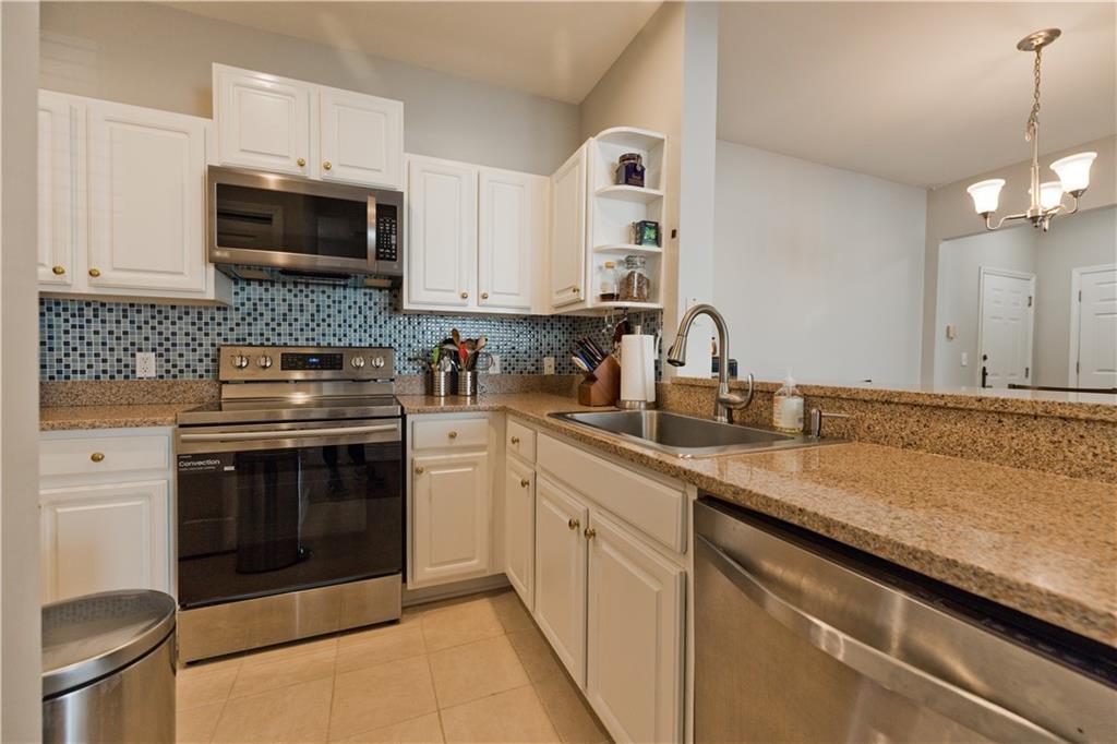 955 Juniper Street NE Unit 4114