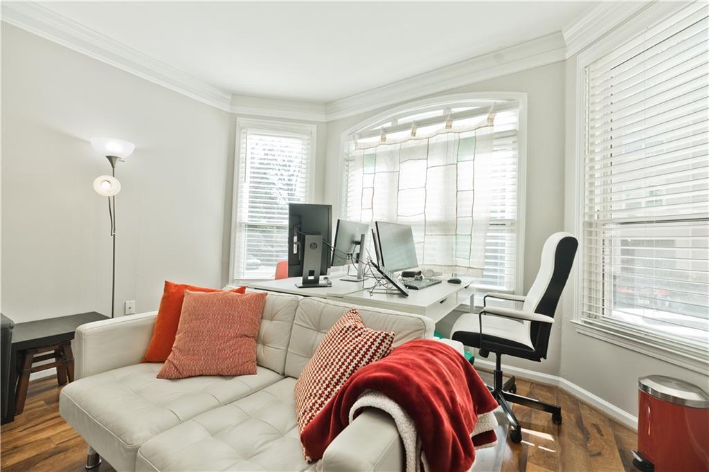 955 Juniper Street NE Unit 4114