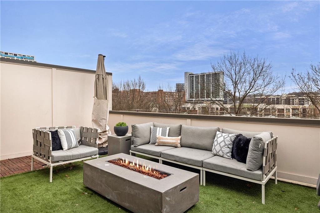 574 Boulevard Place NE Unit 13
