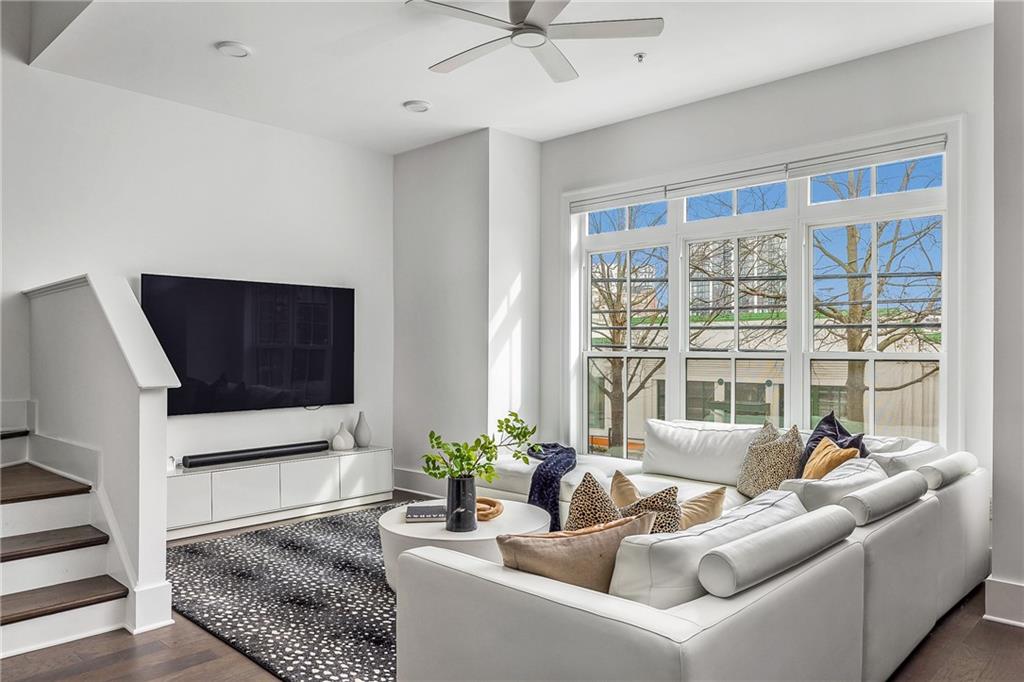 574 Boulevard Place NE Unit 13