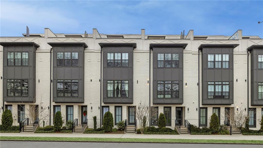 574 Boulevard Place NE Unit 13