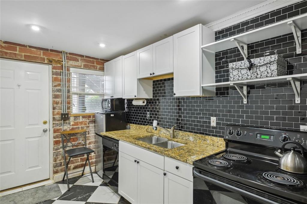 24 Daniel Street SE Unit 6