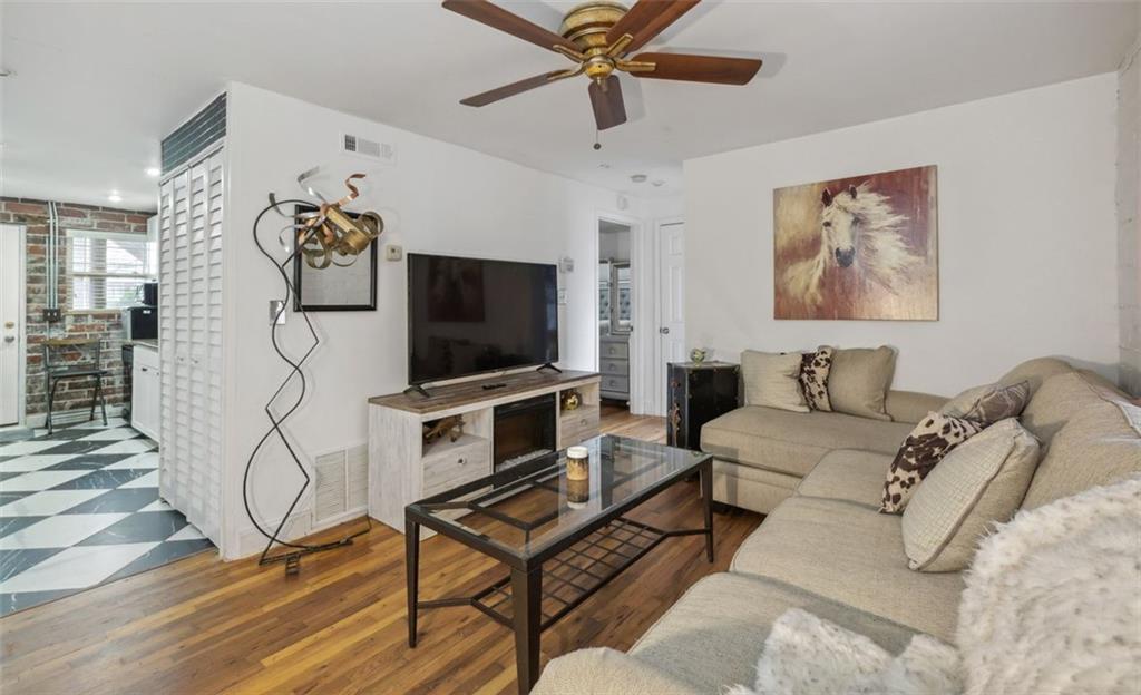 24 Daniel Street SE Unit 6