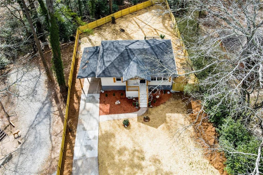 2077 W Flat Shoals Terrace