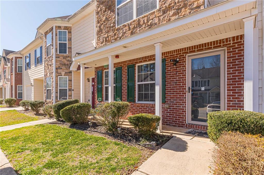 1717 OLD DOGWOOD