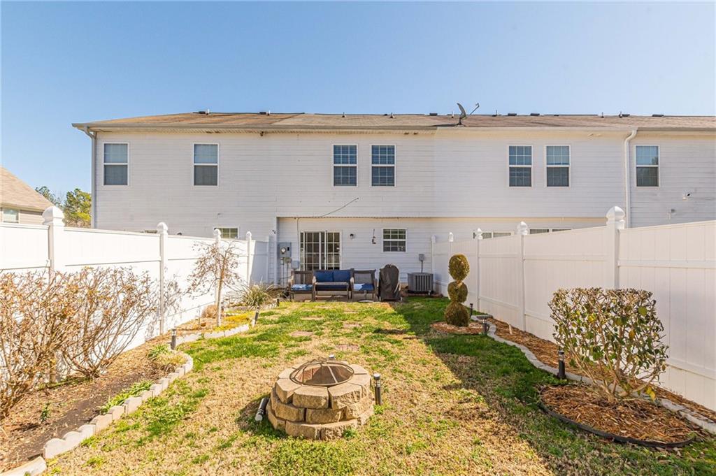 1717 OLD DOGWOOD