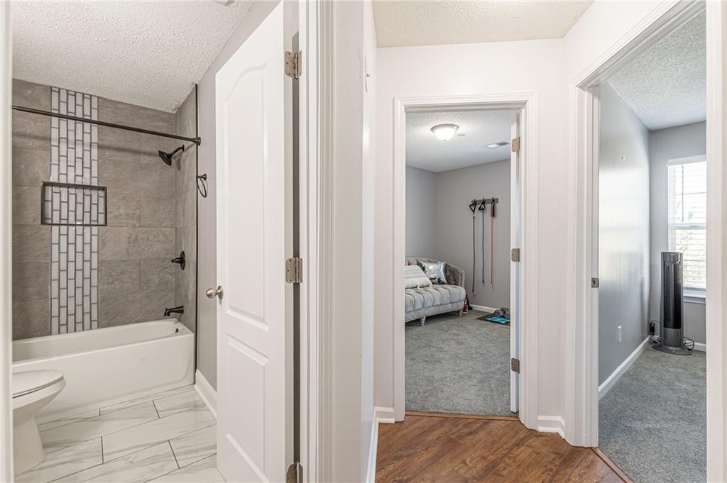 1717 OLD DOGWOOD
