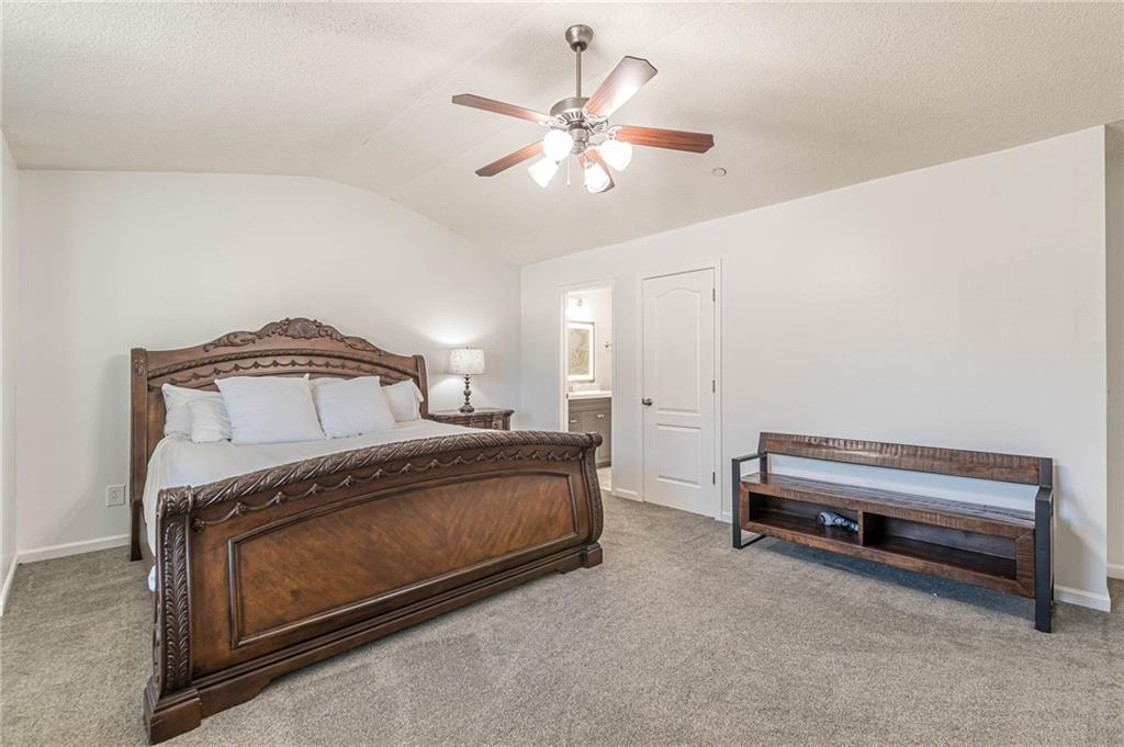 1717 OLD DOGWOOD
