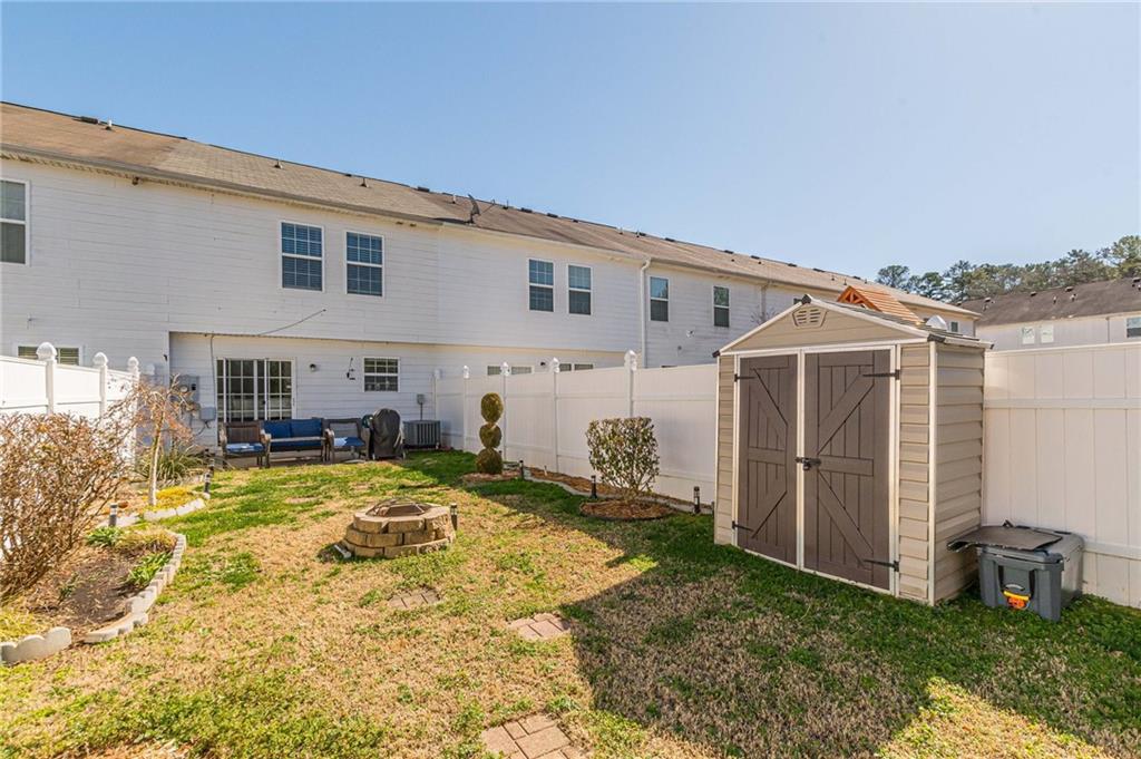 1717 OLD DOGWOOD