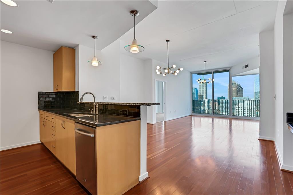 860 Peachtree Street NE Unit 1905