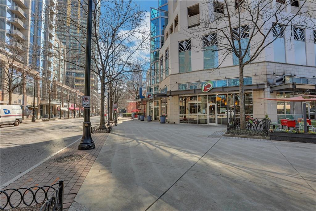860 Peachtree Street NE Unit 1905
