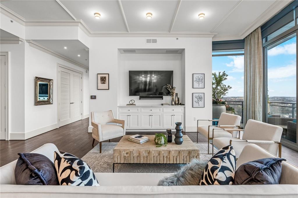 1065 Peachtree Street NE Unit 3204