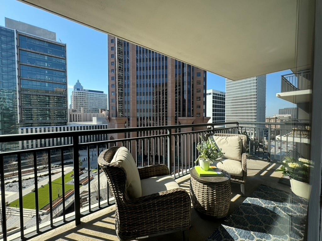620 Peachtree Street NE Unit 909