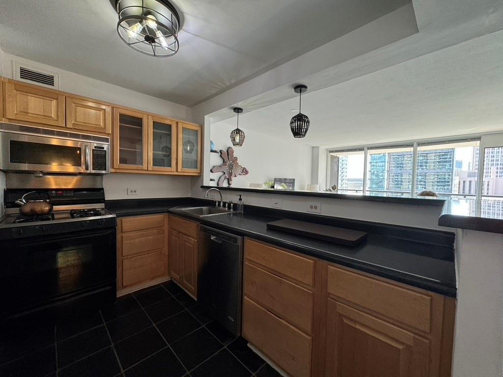 620 Peachtree Street NE Unit 909
