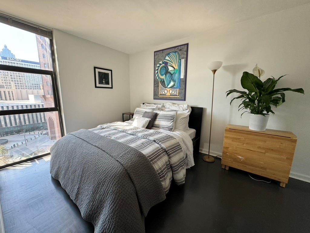 620 Peachtree Street NE Unit 909
