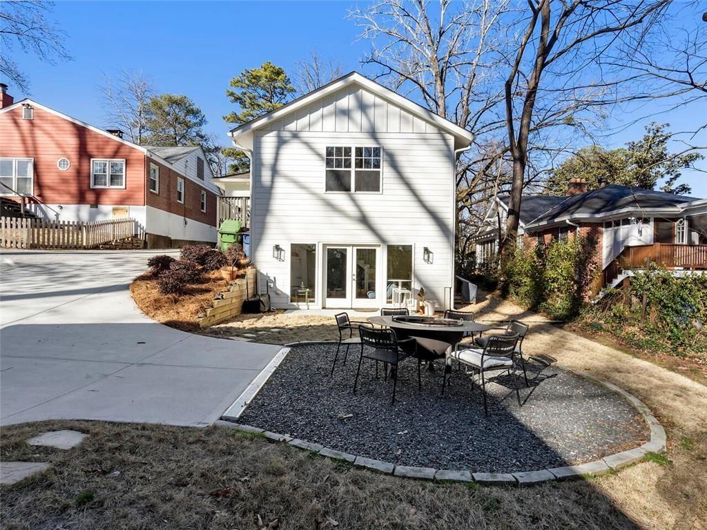 271 Lindbergh Drive NE