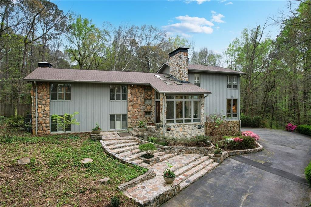 5845 Winterthur Drive