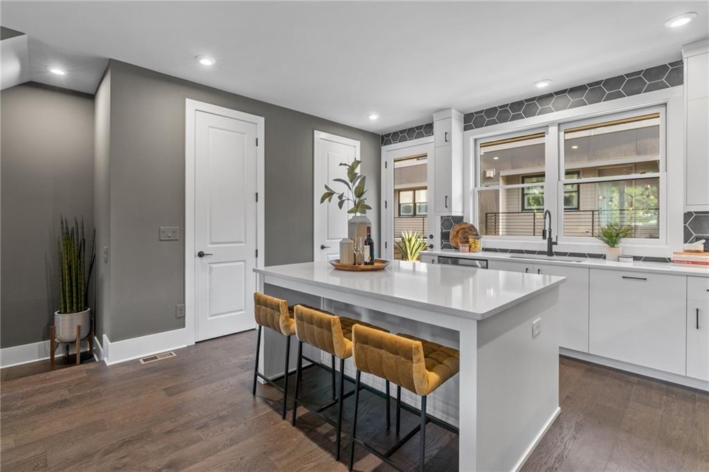 1160 Ormewood Avenue Unit 8