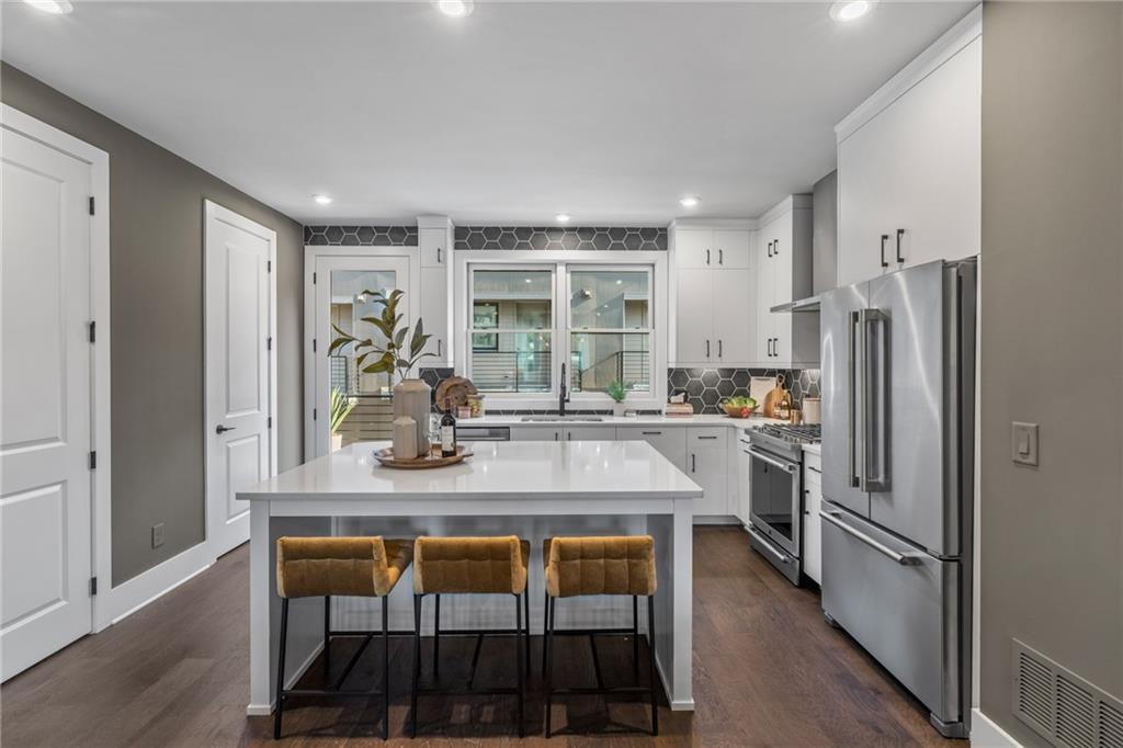 1160 Ormewood Avenue Unit 8