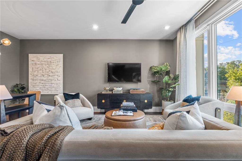 1160 Ormewood Avenue Unit 8