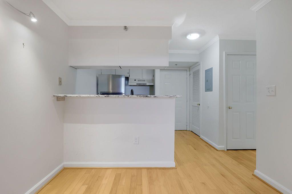 795 Hammond Drive Unit #1810