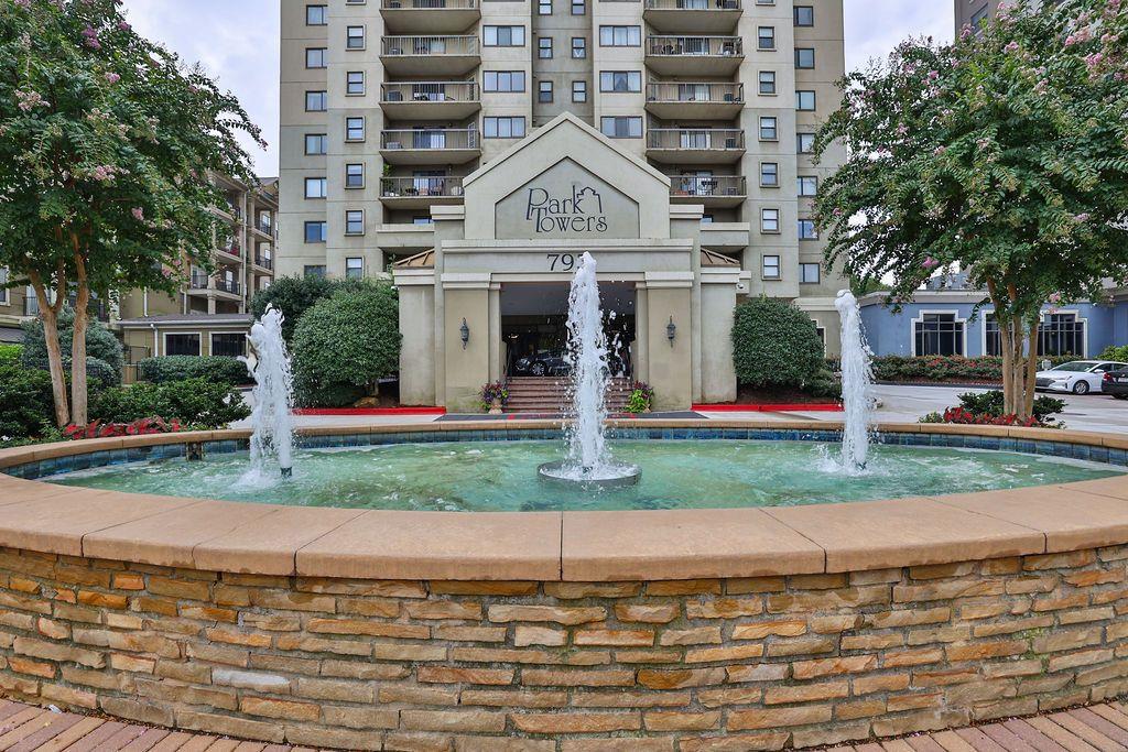795 Hammond Drive Unit #1810
