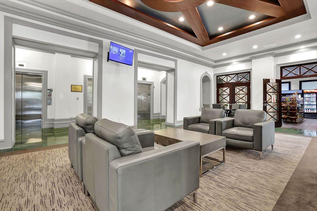 795 Hammond Drive Unit #1810