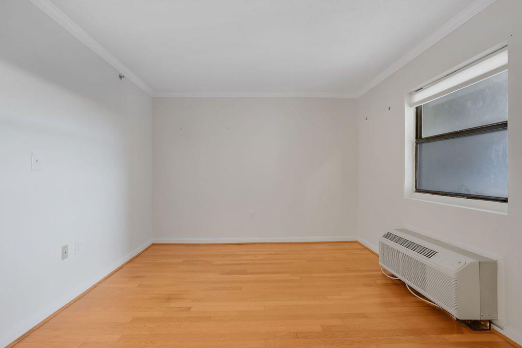 795 Hammond Drive Unit #1810